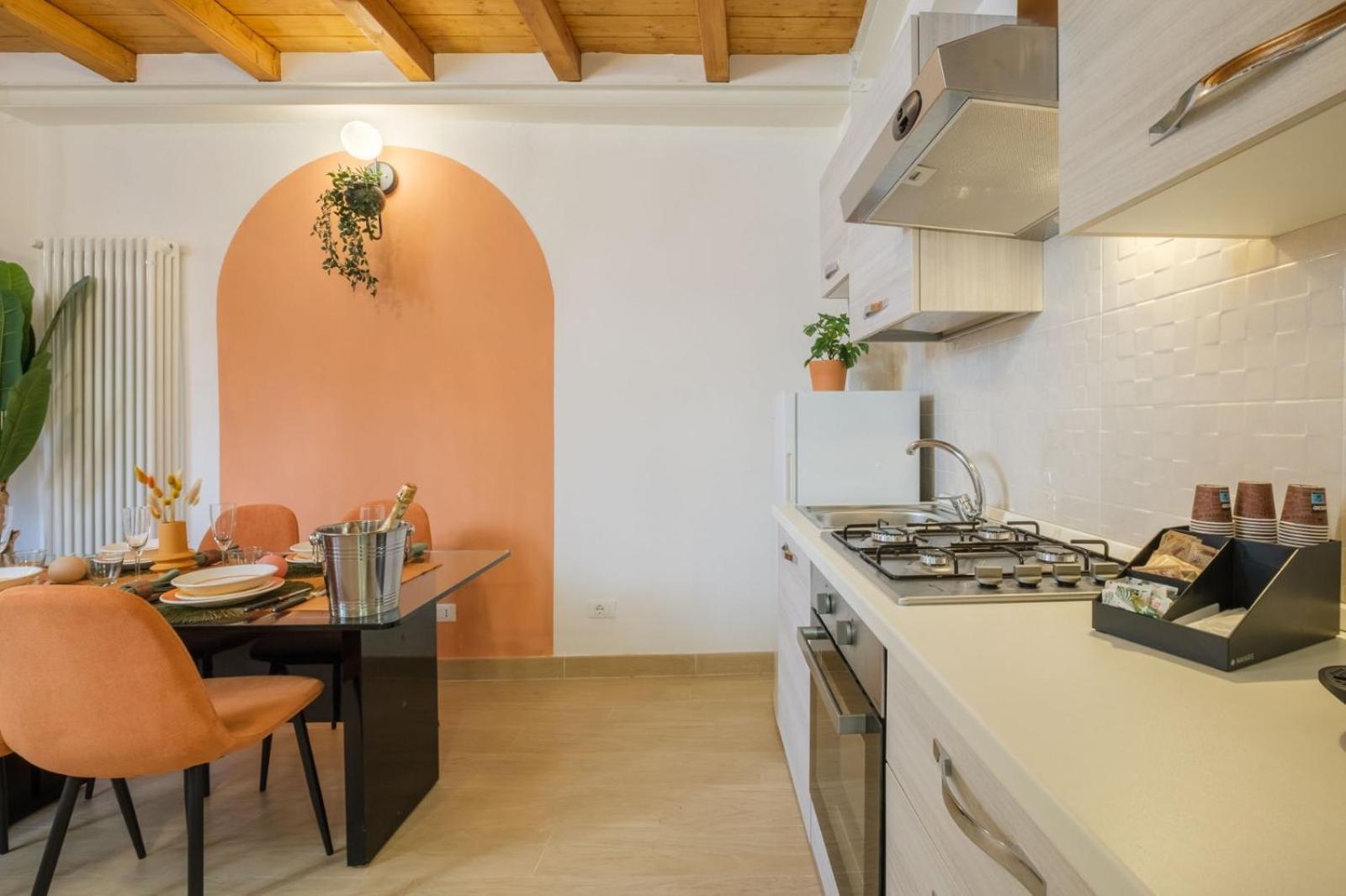 Piazza Maggiore - Il Sentiero Apartment With Private Garden โบโลญญา ภายนอก รูปภาพ